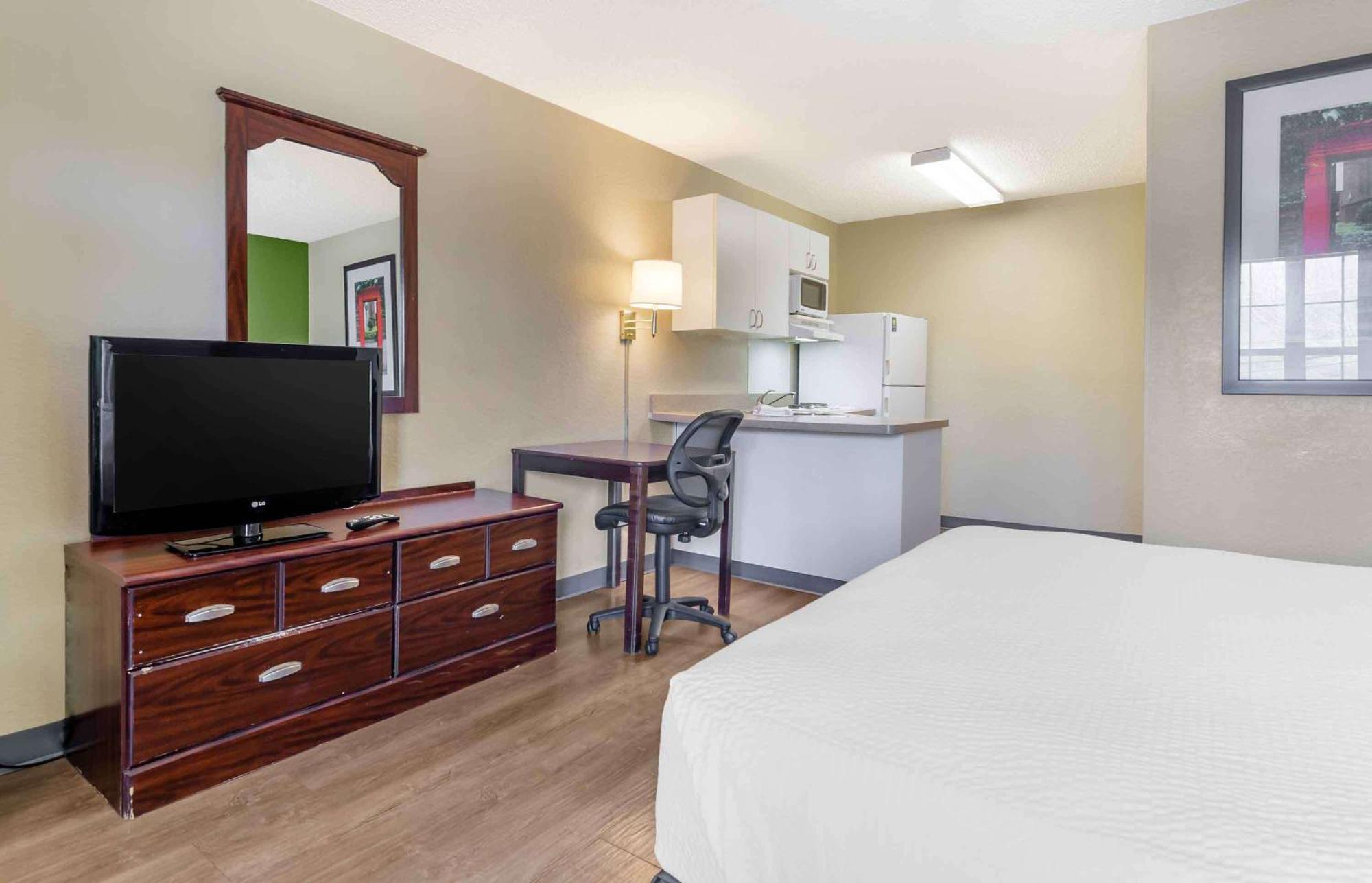 Extended Stay America Select Suites - Roanoke - Airport Buitenkant foto